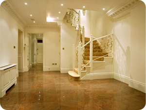 каменный пол