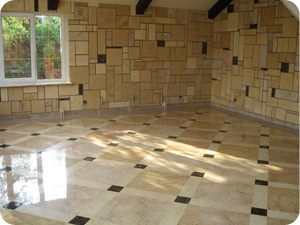 каменный пол